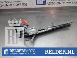 Used Window mechanism 4-door, front right Toyota Auris (E15) 1.4 D-4D-F 16V Price € 30,00 Margin scheme offered by Relder Parts B.V.
