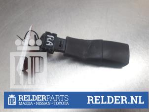 Used Rear seatbelt buckle, right Toyota Auris (E15) 1.4 D-4D-F 16V Price € 20,00 Margin scheme offered by Relder Parts B.V.