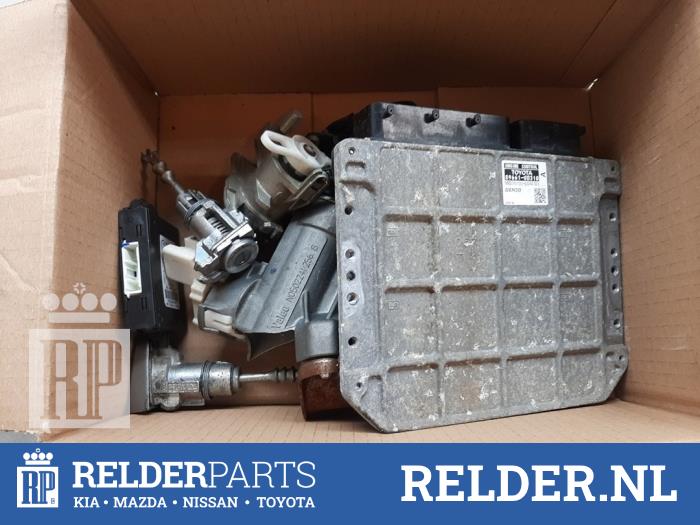 Used Engine management computer Toyota Yaris II (P9) 1.3 16V VVT-i Price € 90,00 Margin scheme offered by Relder Parts B.V.