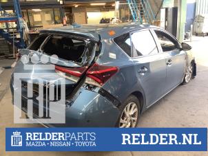 Używane Amortyzator prawy tyl Toyota Auris (E18) 1.8 16V Hybrid Cena € 35,00 Procedura marży oferowane przez Relder Parts B.V.