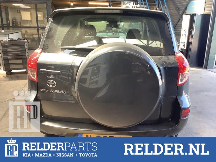 Tailgate lock mechanism Toyota RAV4 2.2 D4D 16V 4x4 70514096