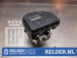 Używane Pompa ABS Toyota RAV4 (A3) 2.0 16V Valvematic 4x2 Cena € 90,00 Procedura marży oferowane przez Relder Parts B.V.