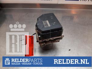Usagé Ordinateur ABS Toyota RAV4 (A3) 2.0 16V Valvematic 4x2 Prix € 90,00 Règlement à la marge proposé par Relder Parts B.V.