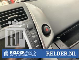 Gebrauchte Panikbeleuchtung Schalter Toyota RAV4 (A3) 2.0 16V Valvematic 4x2 Preis € 10,00 Margenregelung angeboten von Relder Parts B.V.