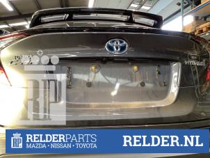 Używane Uchwyt tylnej klapy Toyota C-HR (X1,X5) 2.0 16V Hybrid Cena € 90,00 Procedura marży oferowane przez Relder Parts B.V.