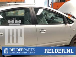 Gebrauchte Tür 4-türig rechts vorne Toyota Prius (NHW20) 1.5 16V Preis € 225,00 Margenregelung angeboten von Relder Parts B.V.