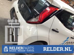 Usados Chapa panel trasero Toyota Aygo (B40) 1.0 12V VVT-i Precio € 300,00 Norma de margen ofrecido por Relder Parts B.V.
