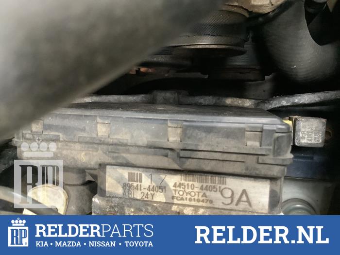 Usagé Ordinateur ABS Toyota Avensis Verso (M20) 2.0 16V VVT-i D-4 Prix € 50,00 Règlement à la marge proposé par Relder Parts B.V.