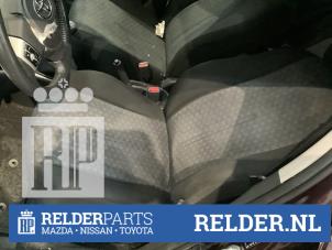 Używane Fotel lewy Toyota Urban Cruiser 1.33 Dual VVT-I 16V 2WD Cena € 75,00 Procedura marży oferowane przez Relder Parts B.V.