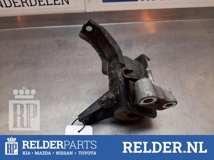 Used Engine mount Toyota RAV4 (A3) 2.0 16V Valvematic 4x2 Price € 45,00 Margin scheme offered by Relder Parts B.V.