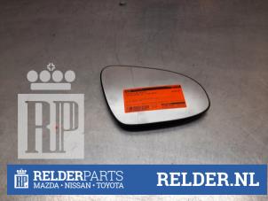 Gebrauchte Spiegelglas rechts Toyota Auris (E18) 1.8 16V Hybrid Preis € 35,00 Margenregelung angeboten von Relder Parts B.V.