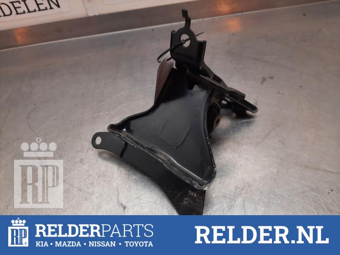 Usagé Support moteur Toyota Yaris III (P13) 1.5 16V Dual VVT-iE Prix € 35,00 Règlement à la marge proposé par Relder Parts B.V.