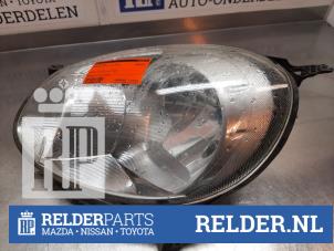 Używane Reflektor lewy Nissan Micra (K13) 1.2 12V DIG-S Cena na żądanie oferowane przez Relder Parts B.V.