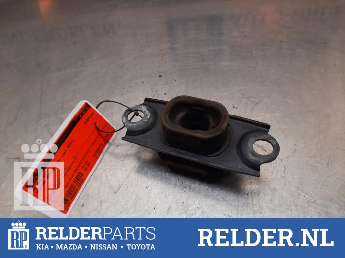 Used Engine mount Nissan Qashqai (J11) 1.2 DIG-T 16V Price € 25,00 Margin scheme offered by Relder Parts B.V.