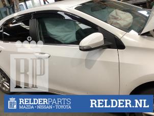 Gebrauchte Tür 4-türig rechts vorne Toyota Corolla (E15) 1.6 Dual VVT-i 16V Preis € 350,00 Margenregelung angeboten von Relder Parts B.V.