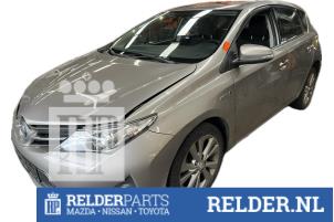 Used Intake manifold Toyota Auris (E18) 1.8 16V Hybrid Price € 70,00 Margin scheme offered by Relder Parts B.V.