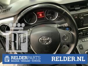 Gebrauchte Lenkrad Toyota Auris (E18) 1.8 16V Hybrid Preis € 75,00 Margenregelung angeboten von Relder Parts B.V.