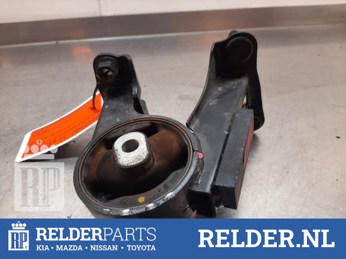 Used Engine mount Toyota Auris (E18) 1.8 16V Hybrid Price € 35,00 Margin scheme offered by Relder Parts B.V.