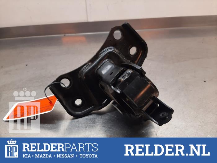 Used Engine mount Toyota Auris (E18) 1.8 16V Hybrid Price € 35,00 Margin scheme offered by Relder Parts B.V.