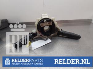 Używane Przelacznik Combi kolumny kierownicy Nissan Micra (K12) 1.2 16V Cena € 50,00 Procedura marży oferowane przez Relder Parts B.V.