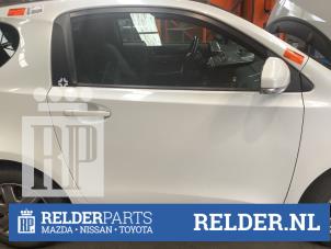 Gebrauchte Tür 2-türig rechts Toyota iQ 1.0 12V VVT-i Preis € 250,00 Margenregelung angeboten von Relder Parts B.V.
