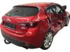 Insertion ceinture de sécurité arrière droite d'un Mazda 3 (BM/BN), 2013 / 2019 2.0 SkyActiv-G 16V, Berline avec hayon arrière, Essence, 1.997cc, 88kW (120pk), FWD, PEY7; PEY5; PEXL, 2013-09 / 2016-08, BM546; BM646 2014