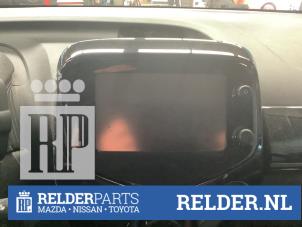Gebrauchte Radio CD Spieler Toyota Aygo (B40) 1.0 12V VVT-i Preis auf Anfrage angeboten von Relder Parts B.V.