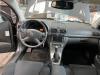 Insertion ceinture de sécurité avant gauche d'un Toyota Avensis (T25/B1B), 2003 / 2008 2.0 16V VVT-i D4, Berline, 4 portes, Essence, 1,998cc, 108kW (147pk), FWD, 1AZFSE, 2003-04 / 2008-11, AZT250 2007