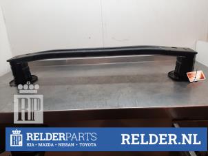 Używane Rama zderzaka tyl Toyota RAV4 (A5) 2.5 Hybrid 16V AWD Cena € 60,00 Procedura marży oferowane przez Relder Parts B.V.