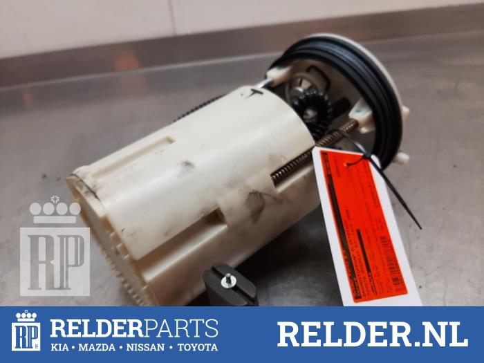 Gebrauchte Kraftstoffpumpe Elektrisch Toyota Avensis Wagon (T25/B1E) 1.8 16V VVT-i Preis € 50,00 Margenregelung angeboten von Relder Parts B.V.