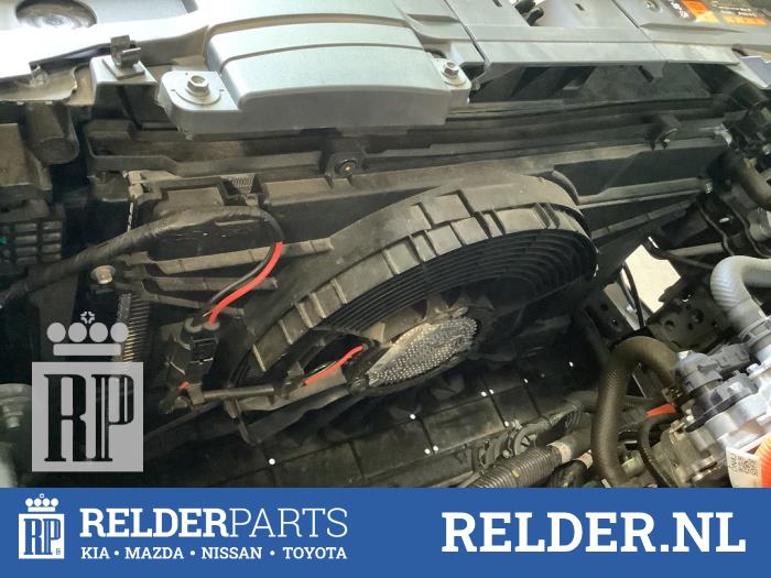 Usagé Radiateur Mazda MX-30 e-SkyActiv 145 Prix € 150,00 Règlement à la marge proposé par Relder Parts B.V.