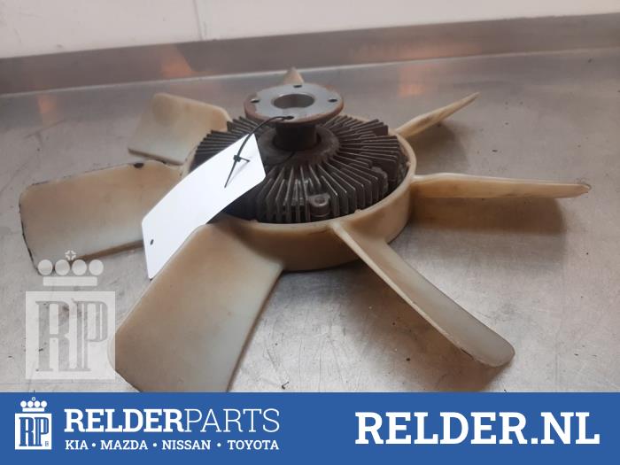 Gebrauchte RI Scheibe Intelligent Nissan Navara (D40) 2.5 dCi 16V 4x4 Preis € 75,00 Margenregelung angeboten von Relder Parts B.V.