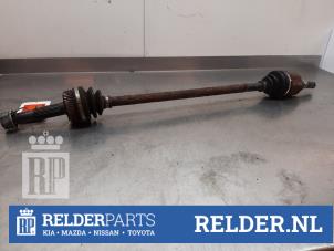 Gebrauchte Antriebswelle rechts hinten Nissan Qashqai (J10) 2.0 16V 4x4 Preis € 40,00 Margenregelung angeboten von Relder Parts B.V.