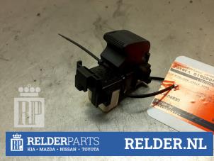 Gebrauchte Elektrisches Fenster Schalter Toyota Aygo (B40) 1.0 12V VVT-i Preis € 25,00 Margenregelung angeboten von Relder Parts B.V.