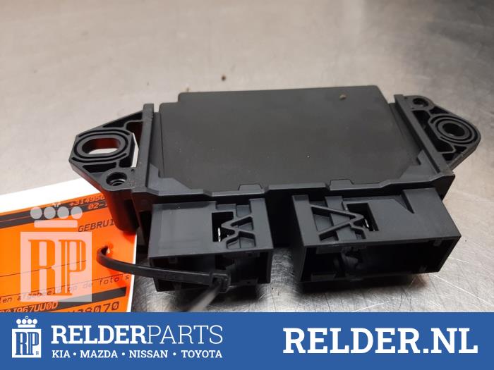 Usados Módulo PDC Mazda MX-30 e-SkyActiv 145 Precio € 50,00 Norma de margen ofrecido por Relder Parts B.V.
