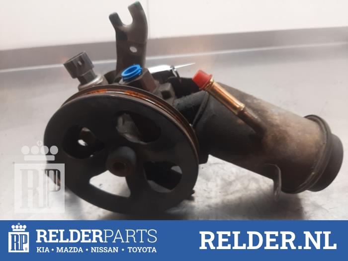 Usagé Pompe de direction Toyota Yaris Verso (P2) 1.3 16V Prix € 35,00 Règlement à la marge proposé par Relder Parts B.V.