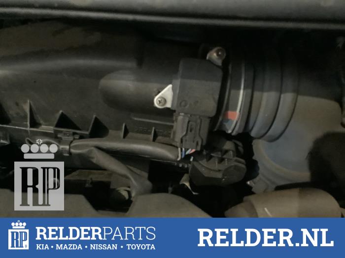 Begagnade Luftflödesmätare Toyota Yaris II (P9) 1.33 16V Dual VVT-I Pris € 30,00 Marginaltabell erbjuds av Relder Parts B.V.