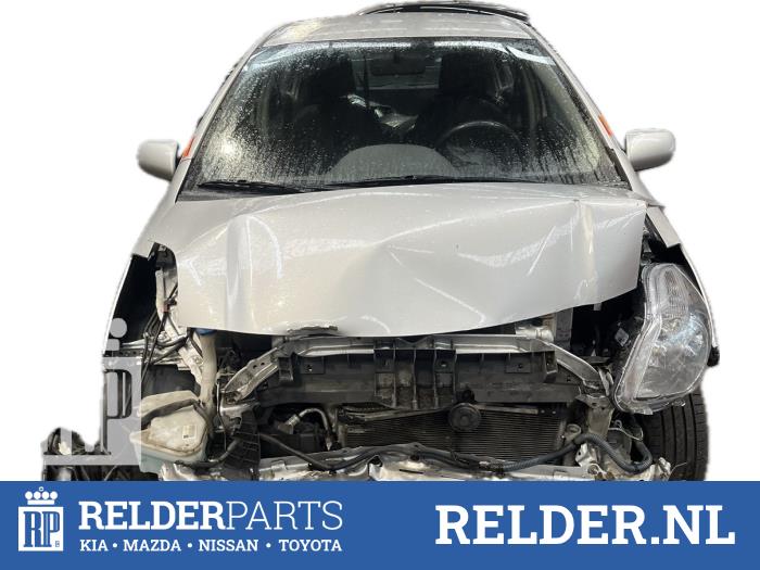 Usagé Faux châssis Toyota Yaris II (P9) 1.33 16V Dual VVT-I Prix € 75,00 Règlement à la marge proposé par Relder Parts B.V.