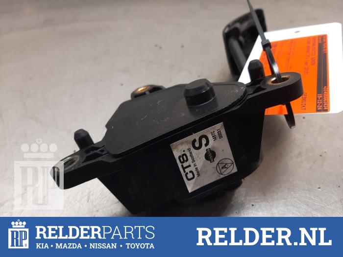Gebrauchte Gaspedalposition Sensor Nissan Qashqai (J10) 2.0 16V 4x4 Preis € 75,00 Margenregelung angeboten von Relder Parts B.V.