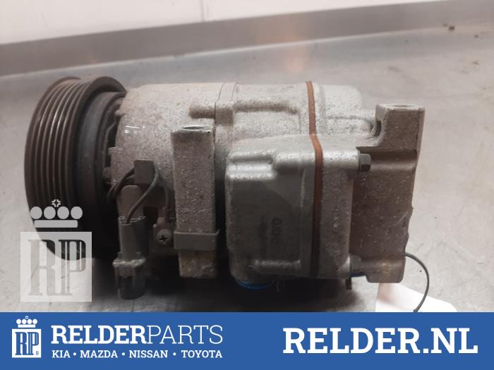 Usagé Compresseur de clim Kia Cee'd Sporty Wagon (EDF) 1.4 16V Prix € 60,00 Règlement à la marge proposé par Relder Parts B.V.