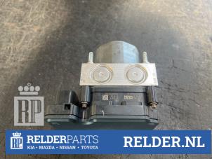 Usagé Ordinateur ABS Nissan Qashqai (J10) 2.0 16V Prix € 75,00 Règlement à la marge proposé par Relder Parts B.V.