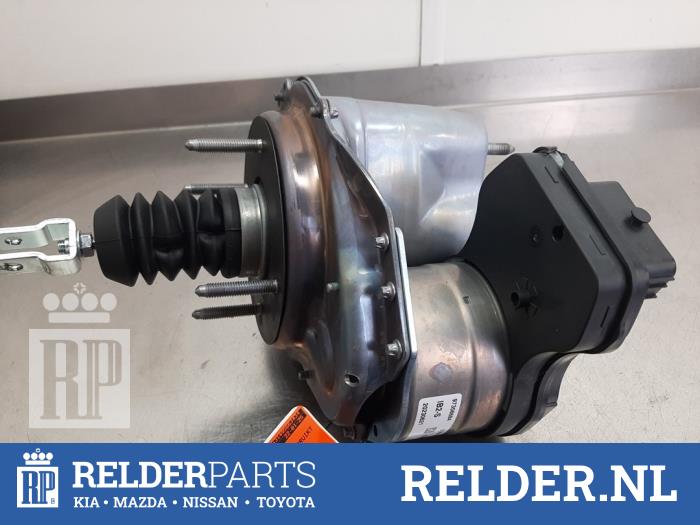 Usagé Assistant de freinage Toyota Yaris Cross (PB1/PJ1) 1.5 12V Hybrid 115 Prix € 225,00 Règlement à la marge proposé par Relder Parts B.V.