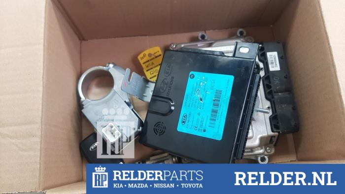 Used Engine management computer Kia Rio IV (YB) 1.0i T-GDi 100 12V Price € 200,00 Margin scheme offered by Relder Parts B.V.