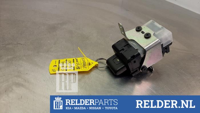 Used Engine management computer Toyota Corolla Verso (R10/11) 1.8 16V VVT-i Price € 80,00 Margin scheme offered by Relder Parts B.V.