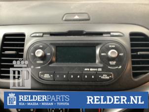 Używane Radioodtwarzacz CD Kia Picanto (TA) 1.2 16V Cena € 40,00 Procedura marży oferowane przez Relder Parts B.V.