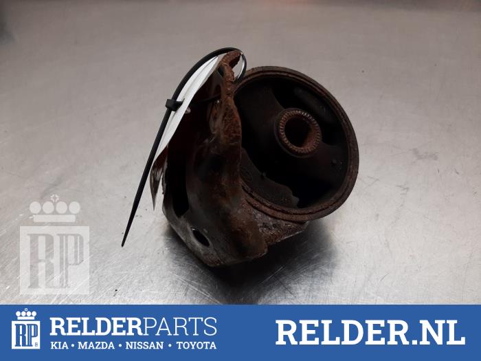 Usagé Support moteur Kia Cee'd Sporty Wagon (EDF) 1.6 CRDi 115 16V Prix € 25,00 Règlement à la marge proposé par Relder Parts B.V.