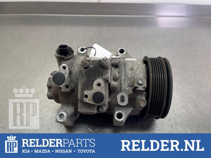 Usagé Compresseur de clim Toyota Verso 1.8 16V VVT-i Prix € 150,00 Règlement à la marge proposé par Relder Parts B.V.