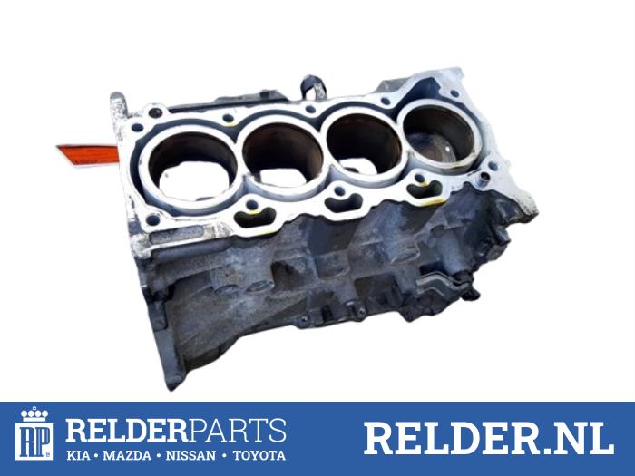 Used Engine crankcase Toyota Auris Touring Sports (E18) 1.8 16V Hybrid Price € 500,00 Margin scheme offered by Relder Parts B.V.