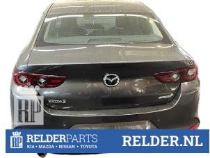 Usados Tapizado superior Mazda 3 (BP) 2.0 SkyActiv-G 122 M Hybrid 16V Precio € 200,00 Norma de margen ofrecido por Relder Parts B.V.