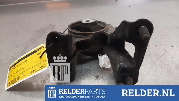 Used Engine mount Toyota Verso 1.6 16V VVT-i Price € 35,00 Margin scheme offered by Relder Parts B.V.